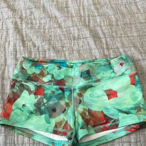 Fleo Shorts
